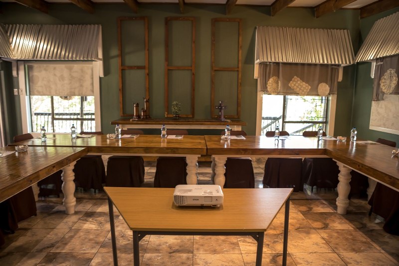 Big5ConferenceRoom (2) Big5ConferenceRoom (2)